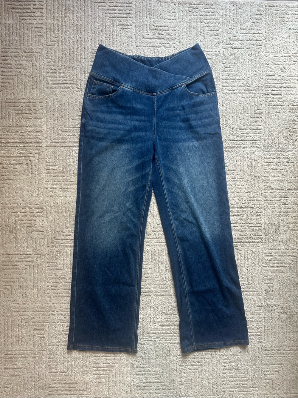 High-Waist V-Crossover Wide Leg Jeans - Dark Blue - Picture 7 of 16